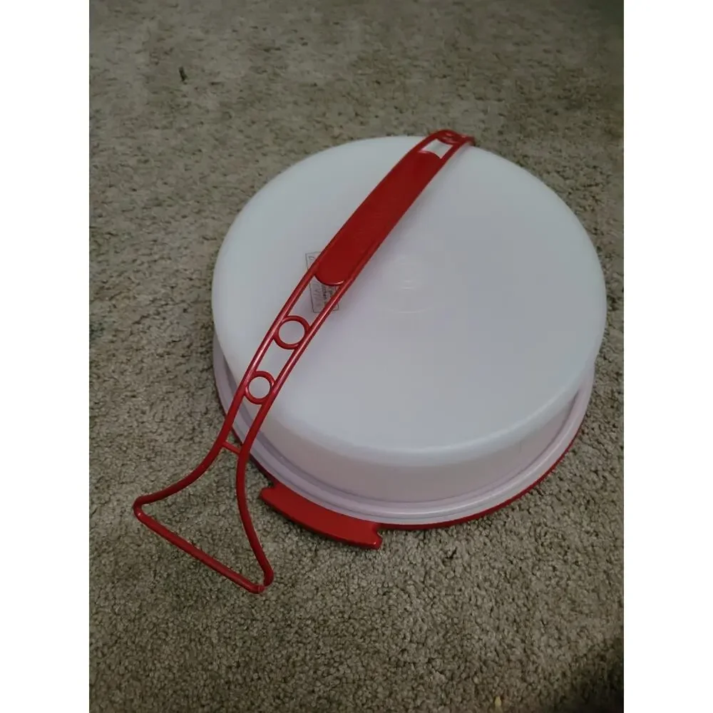 Vintage TUPPERWARE Pie Carrier with Handle Red